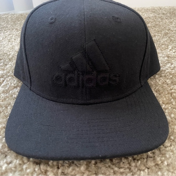 adidas Other - 🖤Mens ALL Black Adidas Snap Back climalite cap